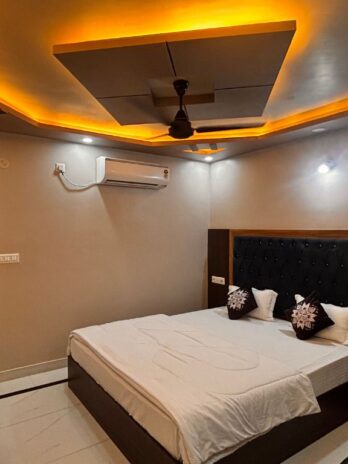 Single Bed ( Room No 302 )