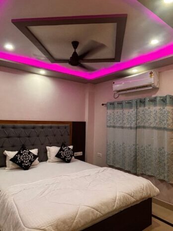 Single Bed ( Luxury Room- 202 )